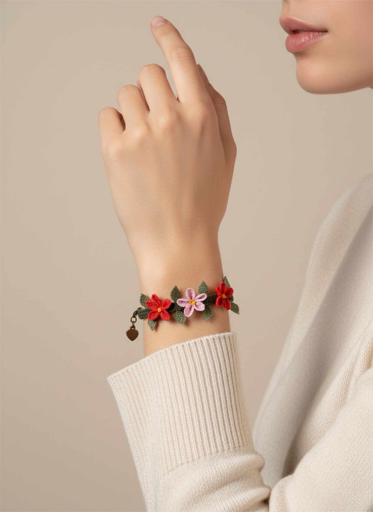 Üç Çiçek Bileklik