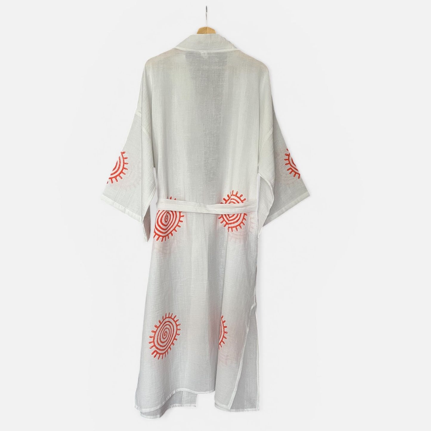 Turuncu Güneş Tahta Baskılı Beyaz Pamuklu Plaj Bornozu – 125 cm, Kimono Stil