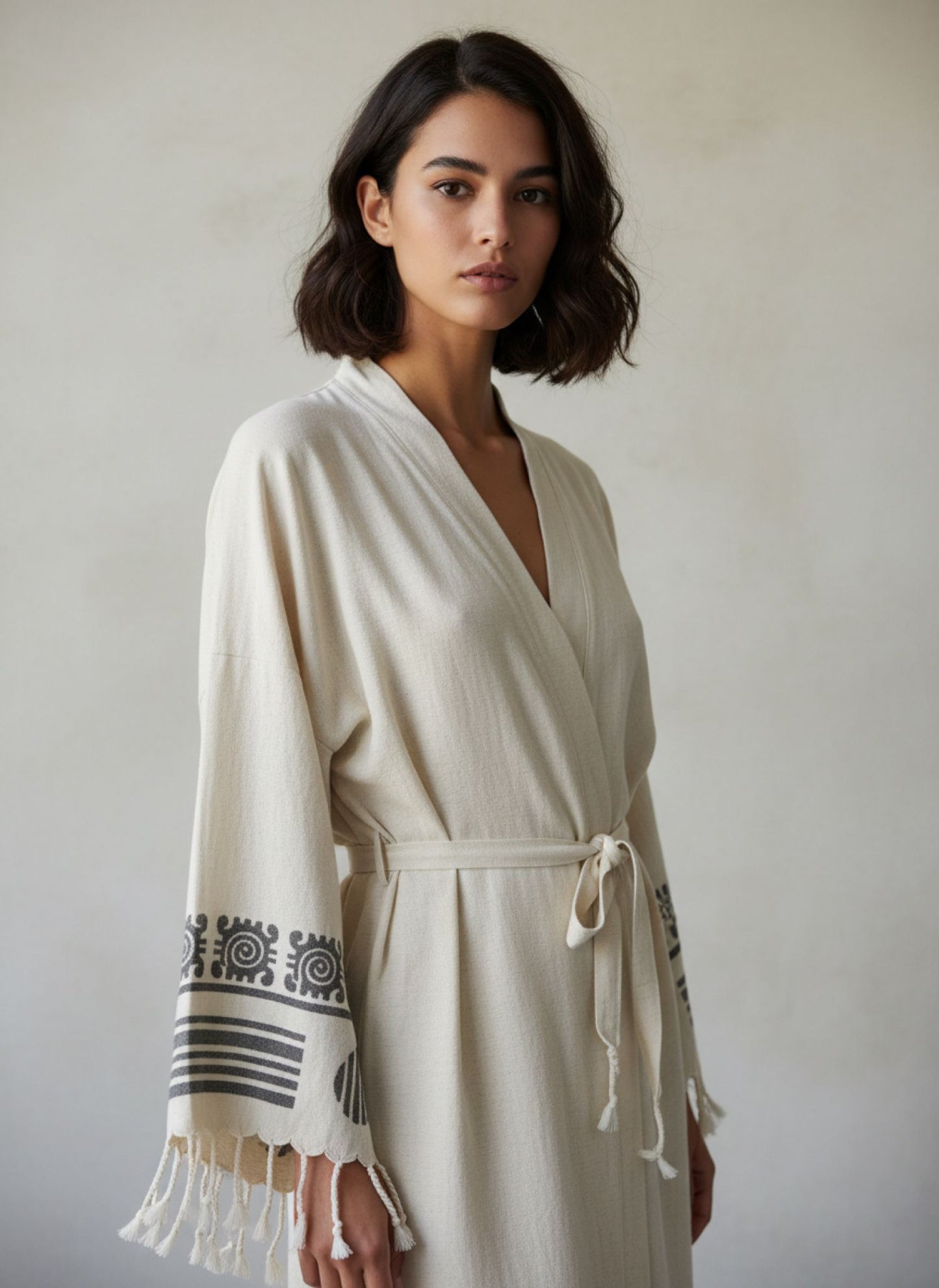 Ekru Keten Pamuk Plaj Bornozu – 130 cm Uzunluk, Kimono Stil ve Doğal Doku