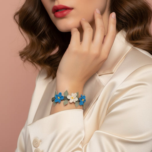 Üç Çiçek Bileklik- Mavi Beyaz